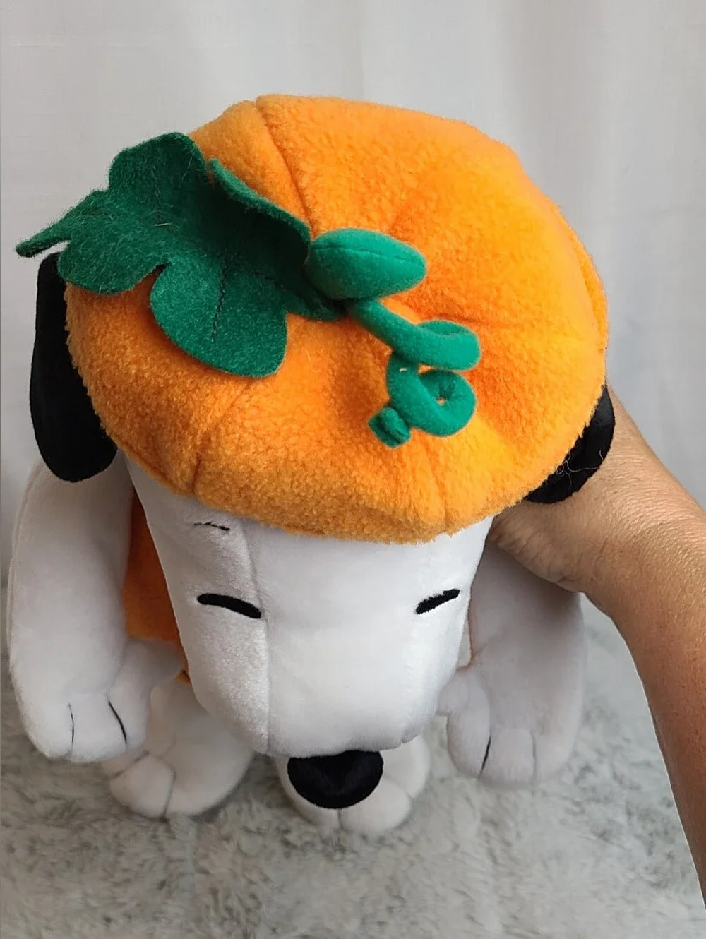 Hallmark Snoopy Pumpkin Plush Halloween Orange Peanuts 15